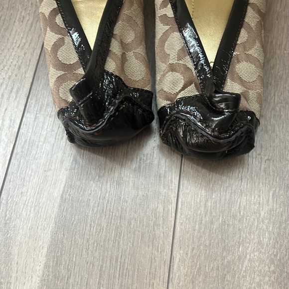 Coach Flats - Picture 3 of 12